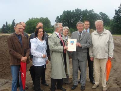 bergabe von Zuwendungsbescheiden zur Frderung von Inverstitionen zur Verbesserung der sportlichen Infrastruktur - \