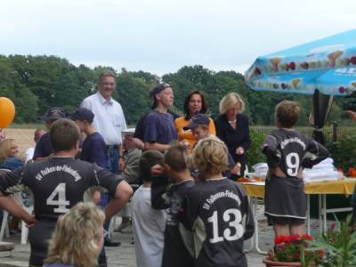 Nach dem Kleinfeld-Soccer-Turnier... Siegerehrung.